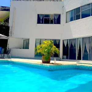 Casa Hikuri Homestay Cancun