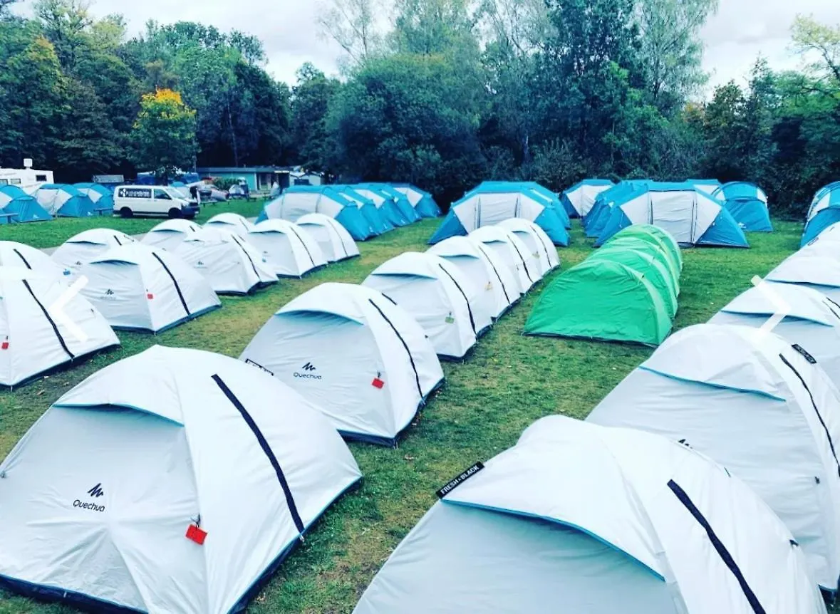 Allyouneed Oktoberfest Camping Hotel Munique Alemanha